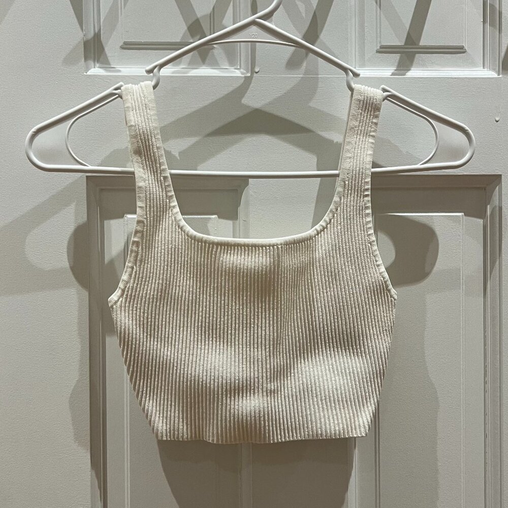 Aritzia Babaton Sculpt Knit Squareneck Cropped Tank Top in White, 2XS